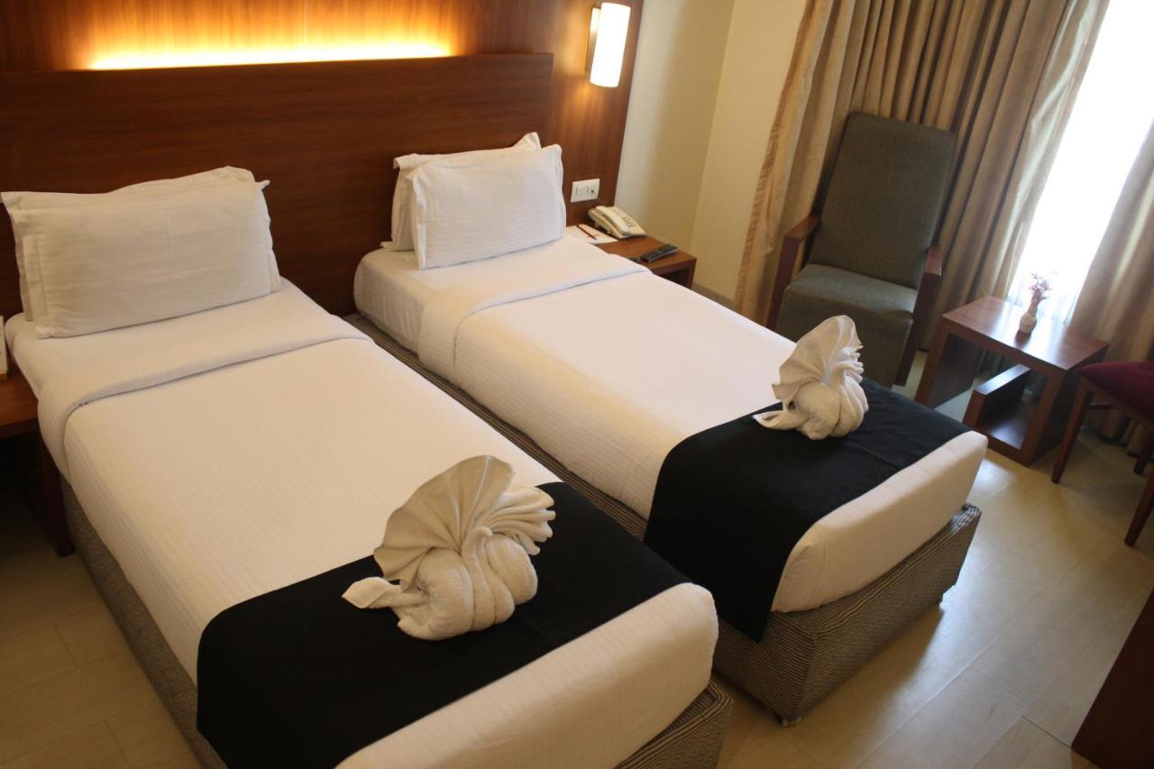 Orbett Hotel Pune Esterno foto