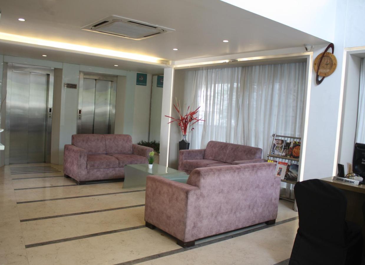 Orbett Hotel Pune Esterno foto