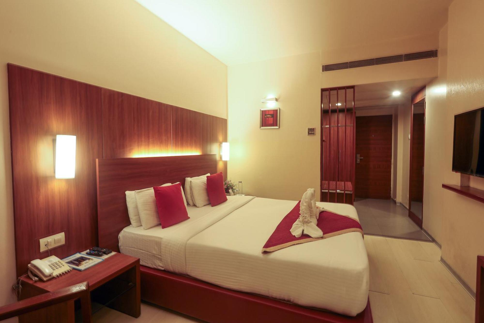 Orbett Hotel Pune Esterno foto